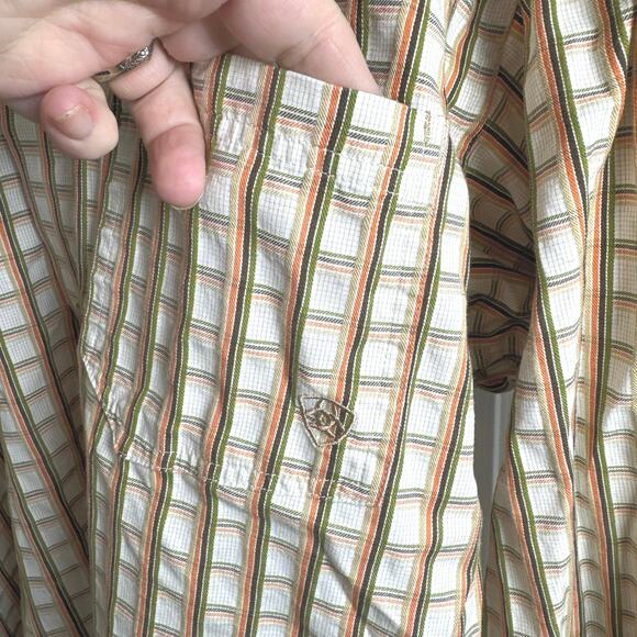 Ariat Button Down Vented Long Sleeve Men’s XL Shirt Checkered Pocket Western - Picture 4 of 16